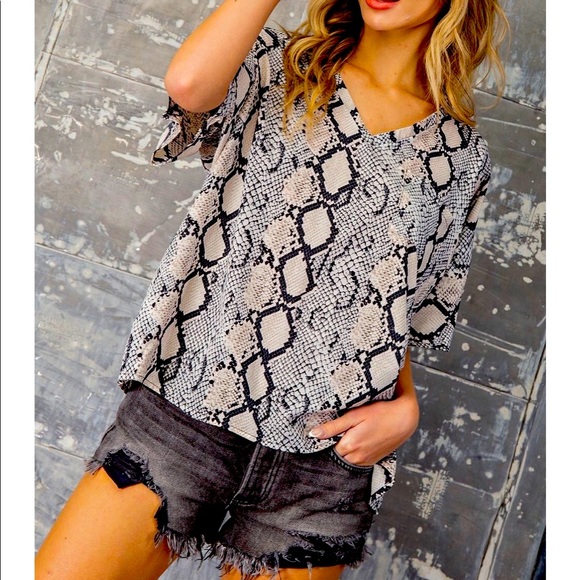 CC Boutique Tops - Snake skin top